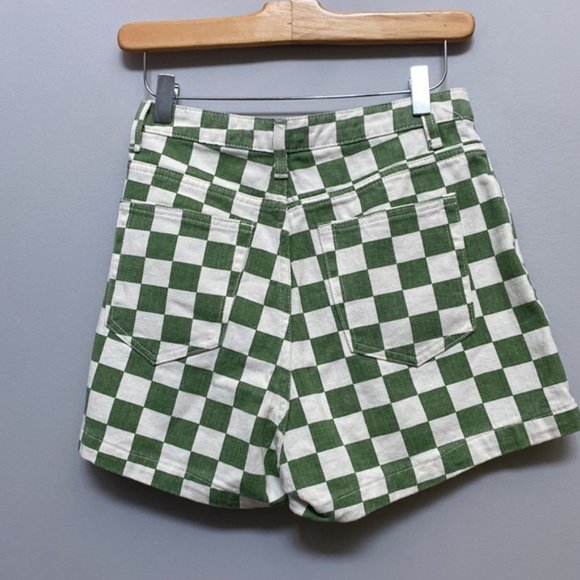 ❗️SOLD❗️Pretty Little Thing Sage Green Check Denim Mom Shorts Size 4 - Picture 5 of 10